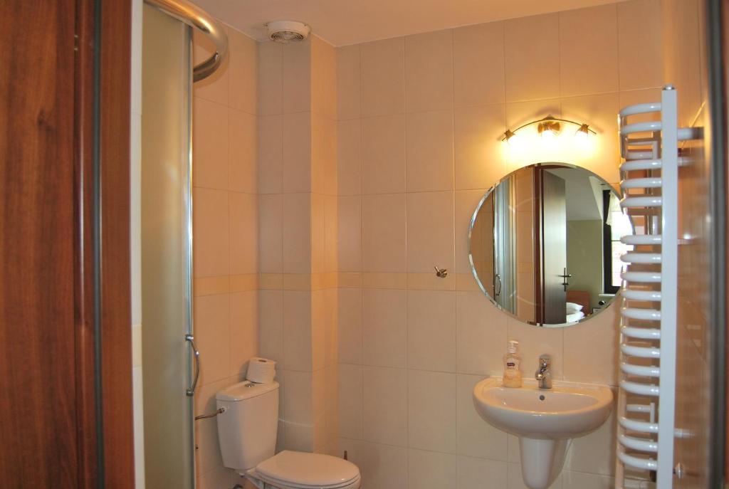 Pensjonat Rogatka Osieczna Kamer foto